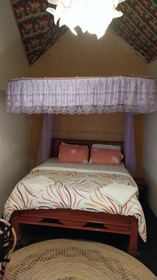 Green Garden Guest House Arusha Esterno foto